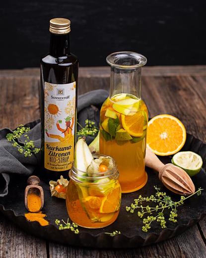 Suc rece de Turmeric și Pere